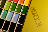 japanese watercolors in a box with chinese writing